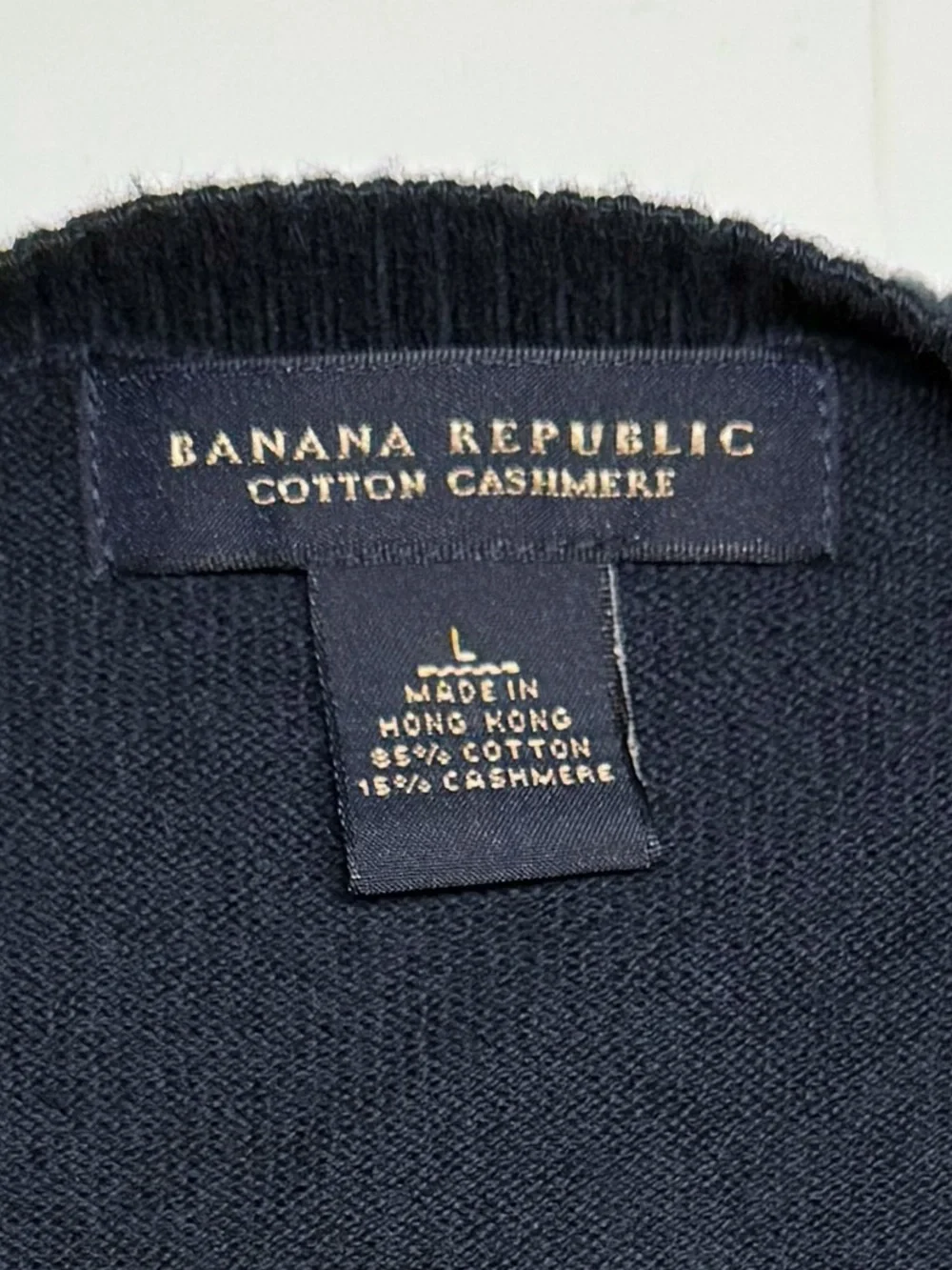 Banana Republic cotton cashmere v-neck sweater, navy, red & gray argyle, large
